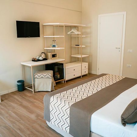 אוריסטאנו Hotel Lido Beach Phg מראה חיצוני תמונה
