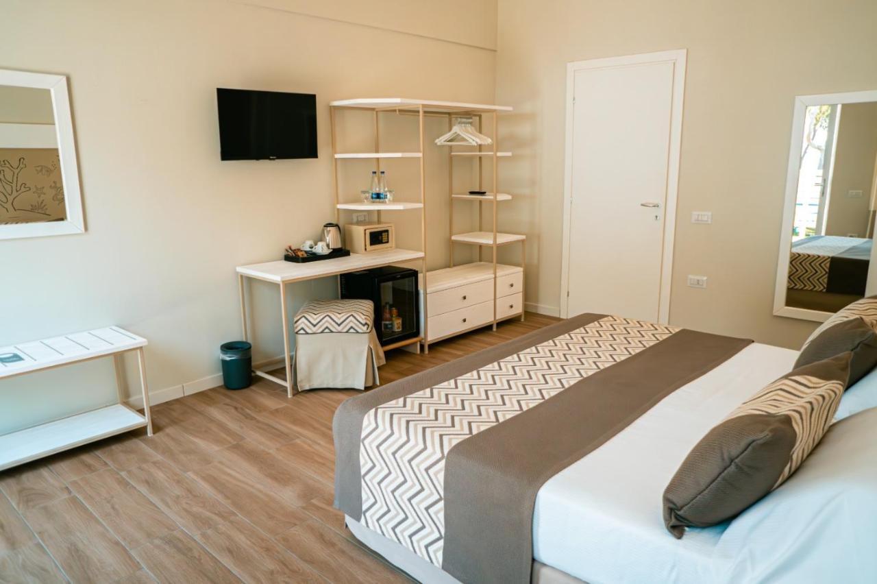 אוריסטאנו Hotel Lido Beach Phg מראה חיצוני תמונה