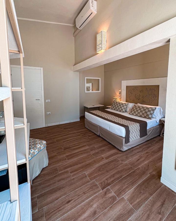 אוריסטאנו Hotel Lido Beach Phg מראה חיצוני תמונה